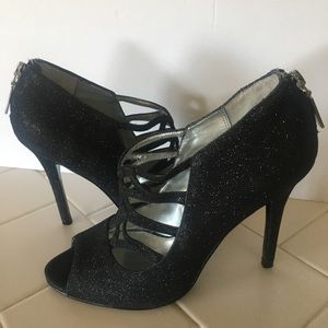 Nina Sparkling Lattice Heels Size 7.5.